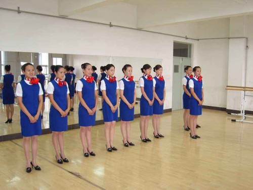 北京翔宇航空學(xué)校學(xué)費(fèi)(初三最好的航空招生學(xué)校)
