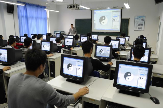 2022年四川男生學(xué)什么汽修學(xué)校？圖3