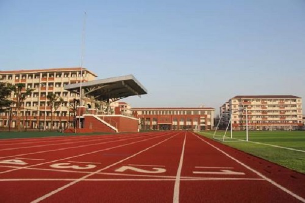 2022年四川威遠嚴陵中學招生辦聯系電話