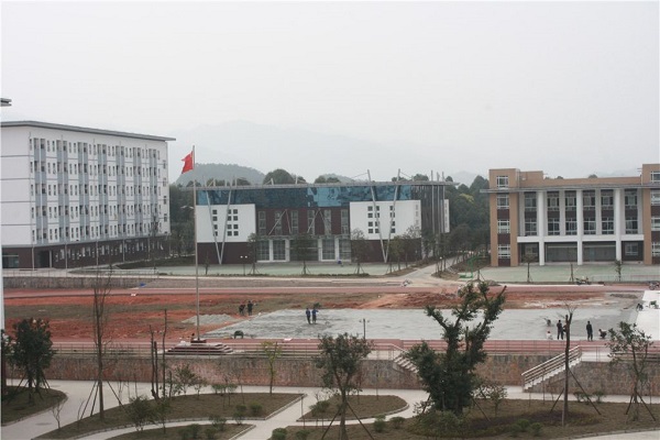 玉溪中專有什么比較好？