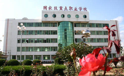 2020年四川鐵路學(xué)校什么專業(yè)適合女生？