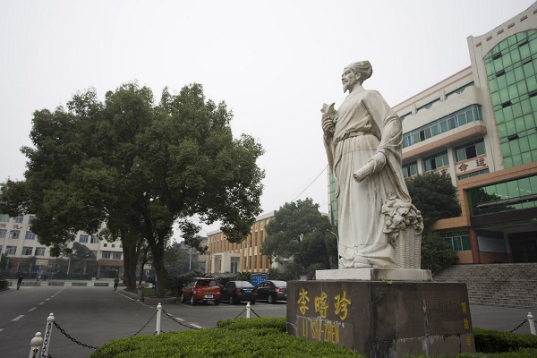 四川省工業(yè)貿(mào)易院校2022年報(bào)考條件、招生要求、招收目標(biāo)
