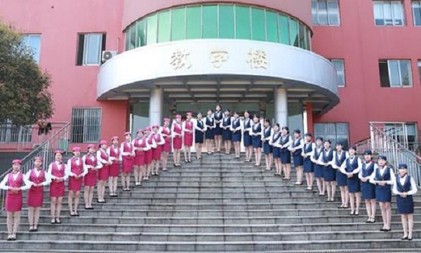2022年四川理工技師學(xué)院的學(xué)費(fèi)和收費(fèi)是多少？圖2