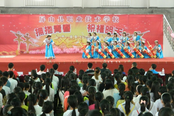 2021年四川初中生能上什么護(hù)理學(xué)校？圖3