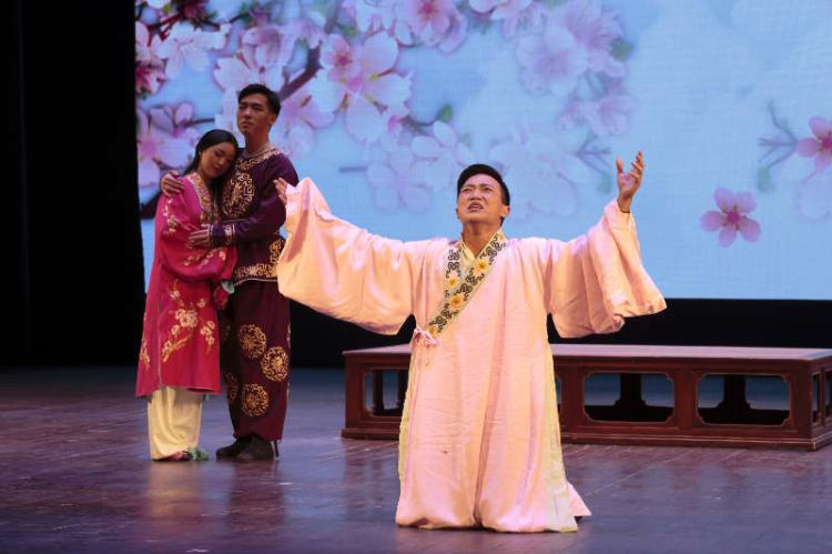 四川中學(xué)生立即上中專