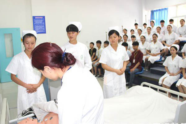四川2021年男孩子初中畢業(yè)生上電子商務(wù)學(xué)校