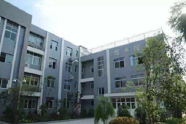 四川2021年護(hù)理學(xué)校就業(yè)前景如何