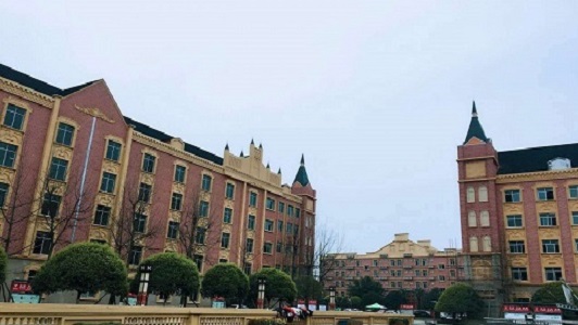 2022年成都成工科技工程技工學(xué)校宿舍條件圖2