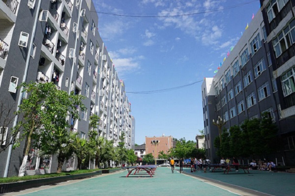 四川省閬中師范學(xué)院2022年報(bào)考條件、招生要求、招收目標(biāo)