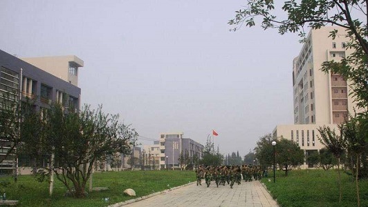 綿陽(yáng)東辰中學(xué)（綿陽(yáng)東辰中學(xué)初中招生分?jǐn)?shù)線(xiàn)）