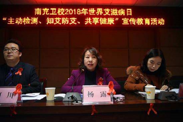 怎樣報考成都七中高中(成都七中錄取分?jǐn)?shù)線外地生)