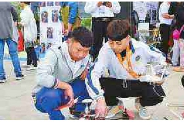 14歲初中沒畢業(yè)能讀什么技校(孩子學(xué)電競有出路嗎)