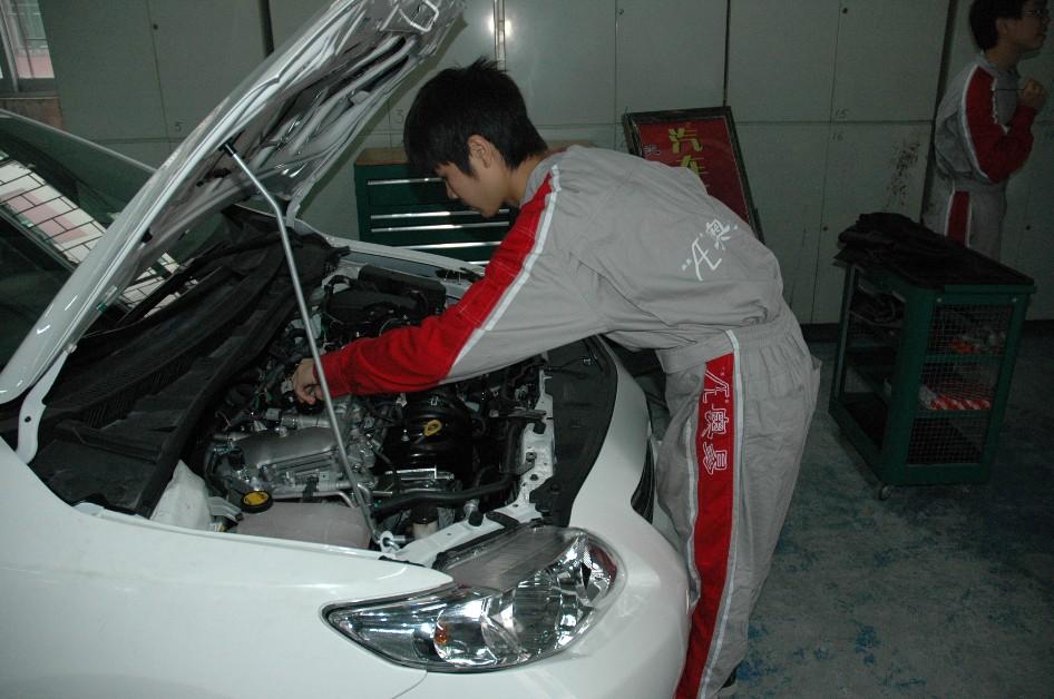 西安現(xiàn)代職業(yè)高中官網(wǎng)(西安工業(yè)經(jīng)濟(jì)職業(yè)學(xué)校)