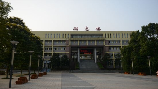 重慶職高有哪些專業(yè)適合女生(重慶哪些職高有護理專業(yè))