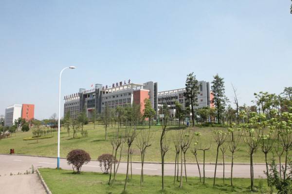 四川哪些中專比較好？圖3