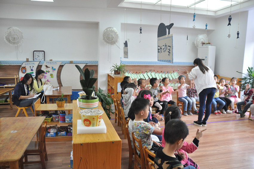四川2022年女生中專學(xué)校學(xué)什么好