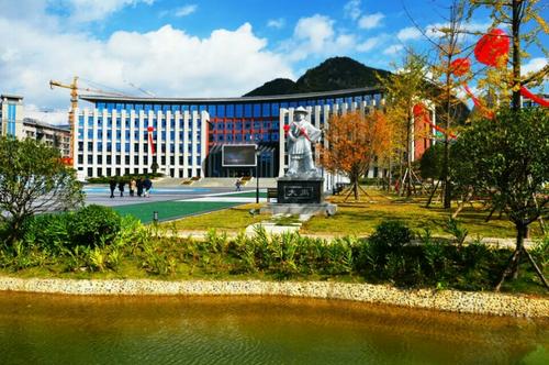 四川國(guó)盛職業(yè)學(xué)校2021年都有哪些專業(yè)