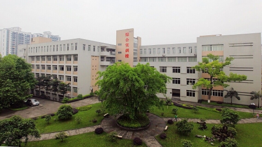 成都市2020年讀什么高鐵學校最有發(fā)展前途