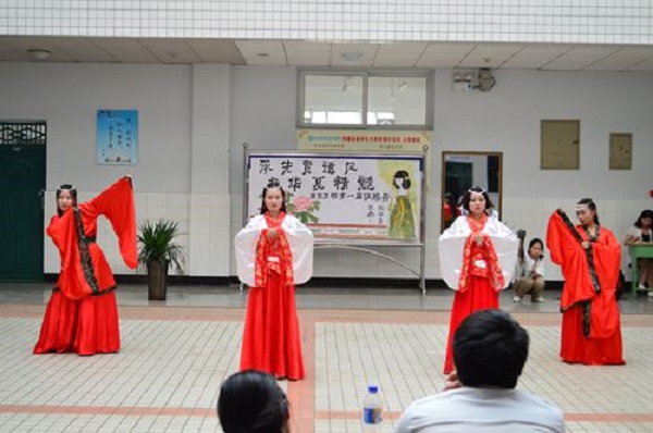 2022年成都汽修學(xué)校適合女生學(xué)習(xí)嗎？