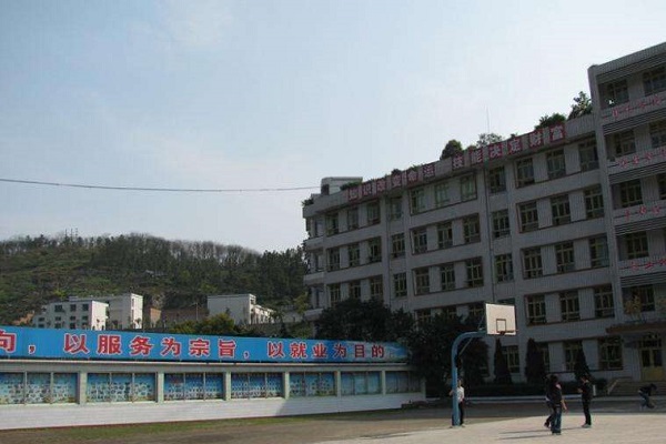 2022年成都汽修學(xué)校哪個比較好？