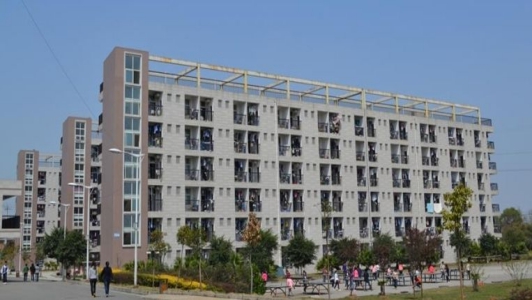四川2021年護(hù)理學(xué)校需讀兩年