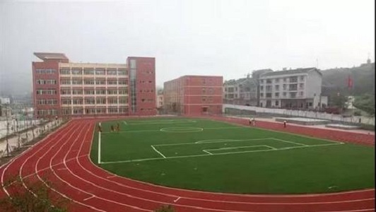 成都鐵路衛(wèi)生學(xué)校怎么樣？