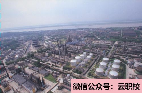 廣東藝華旅游學(xué)校學(xué)校簡(jiǎn)介(廣州2021年讀什么中專(zhuān)學(xué)校有前途)