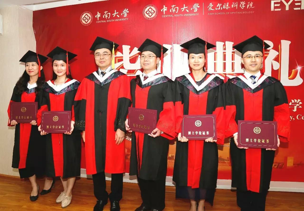 讀什么學(xué)校出來(lái)可以成為一名幼師(初中生想學(xué)幼師哪個(gè)學(xué)校好)