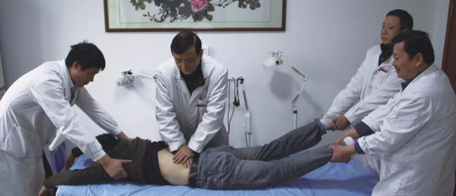 包含適合初中畢業(yè)生就讀的職業(yè)學校的詞條