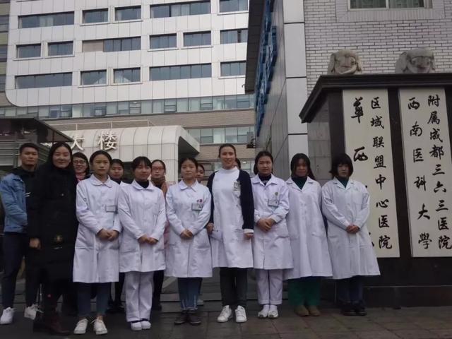 包含適合初中畢業(yè)生就讀的職業(yè)學校的詞條