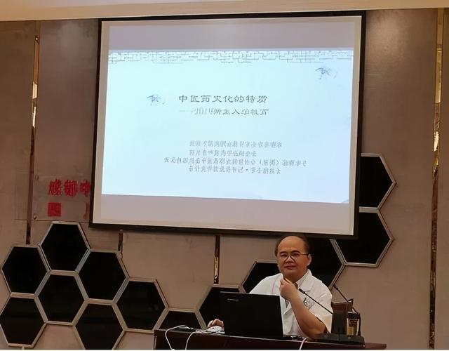 包含適合初中畢業(yè)生就讀的職業(yè)學校的詞條