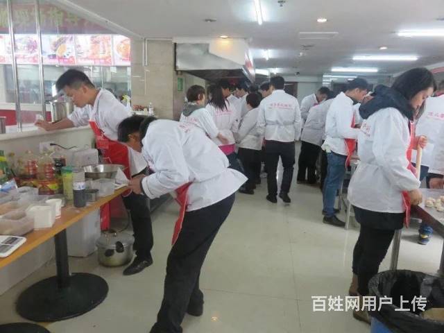 頂正餐飲培訓(xùn)學(xué)?？孔V嗎的簡單介紹