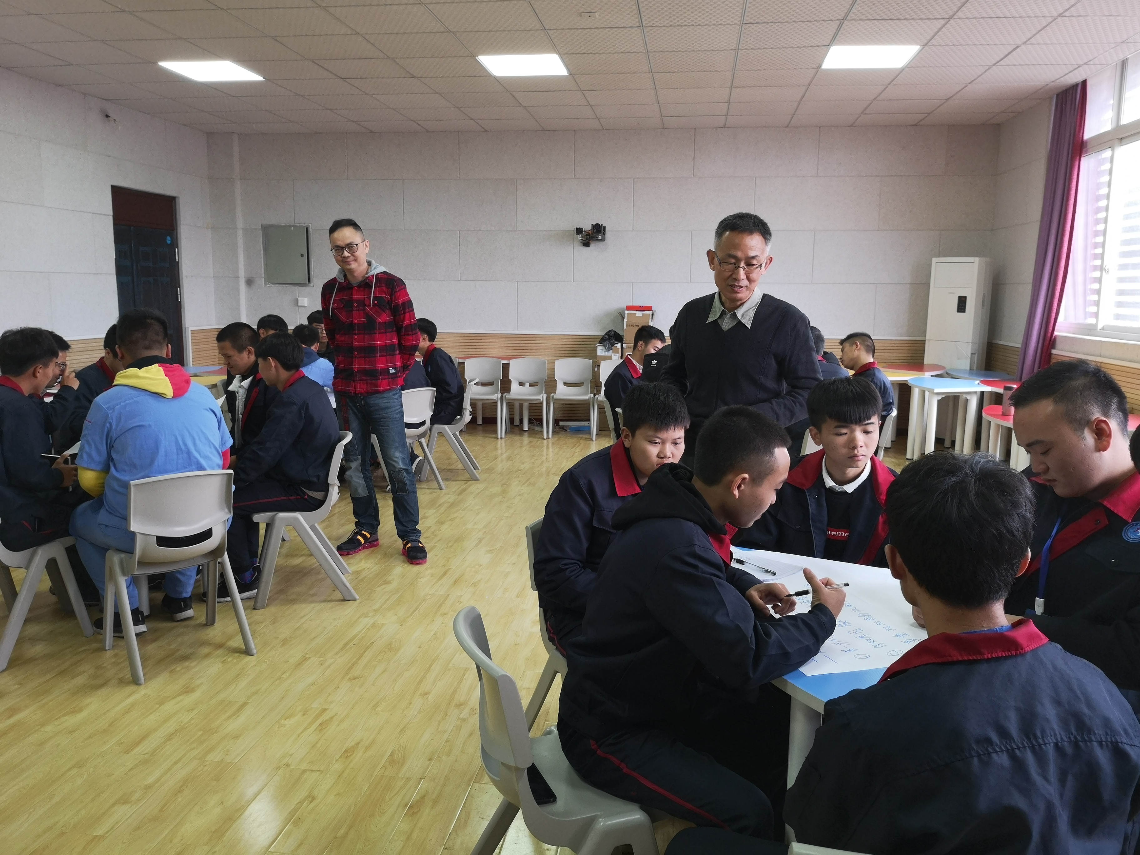 宜賓市商業(yè)職業(yè)中等專(zhuān)業(yè)學(xué)校電話(huà)(宜賓市職業(yè)技術(shù)學(xué)校官網(wǎng))