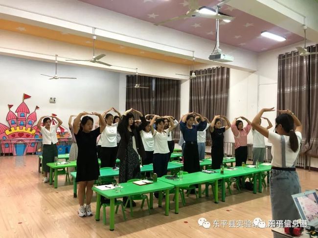 包含有專門培訓(xùn)幼師的學(xué)校嗎的詞條