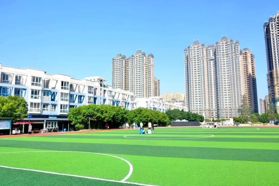成都龍泉五冶技工學校有什么專業(yè)(龍泉五冶技工學校好不好)
