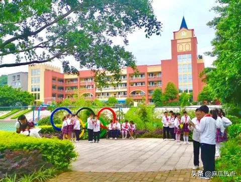 眉山映天學(xué)校學(xué)費多少(眉山映天學(xué)校官網(wǎng))