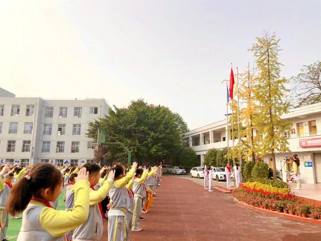 新都一中實驗學(xué)校(新都一中實驗學(xué)校老師名單)
