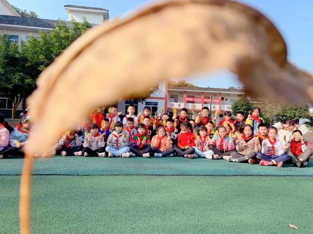 新都一中實驗學(xué)校(新都一中實驗學(xué)校老師名單)