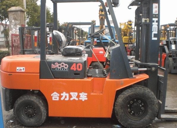 叉車學(xué)校培訓(xùn)學(xué)校(考叉車證有幾個科目)