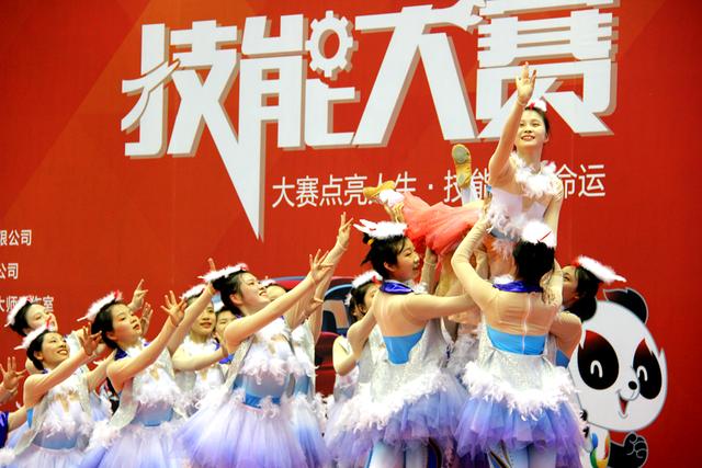 成都龍泉汽修學校(成都龍泉汽修學校地址)