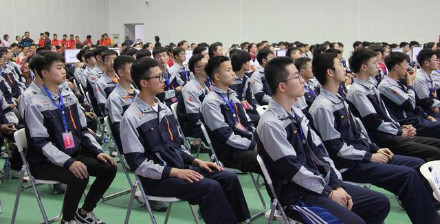 成都龍泉汽修學校(成都龍泉汽修學校地址)
