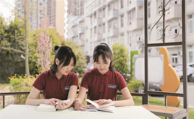 成都工業(yè)職業(yè)技術(shù)學院學費是多少(成都工業(yè)職業(yè)技術(shù)學院教務(wù)系統(tǒng))