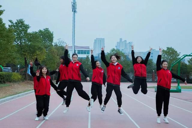 職業(yè)技術(shù)學(xué)校學(xué)費多少錢一年(職業(yè)技校收費標(biāo)準(zhǔn))