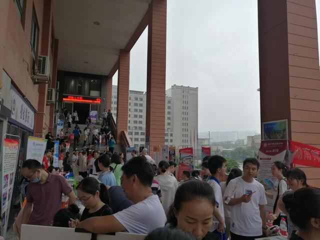 長沙耀華中學(xué)高中招生(長沙耀華中學(xué)高中招生條件)
