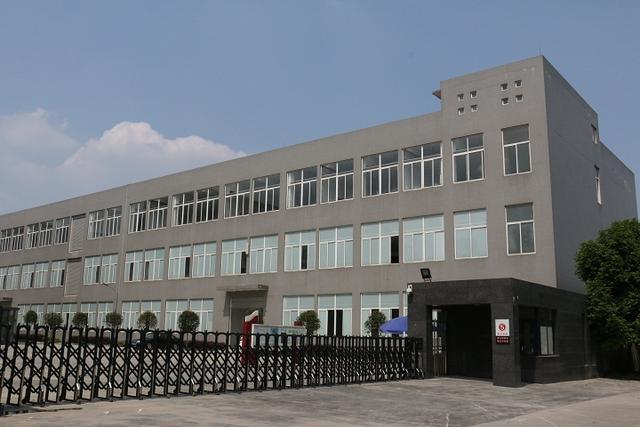 五冶學校龍泉驛學校怎么樣(龍泉驛五冶技工學校好不好)