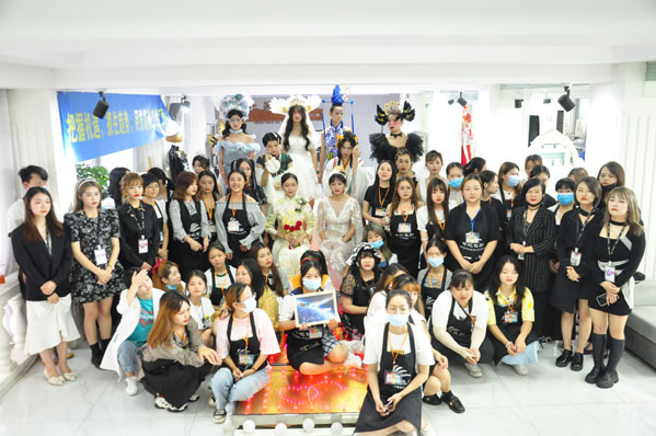 職高適合女孩學(xué)的熱門(mén)專業(yè)(上職高女孩適合學(xué)什么專業(yè))
