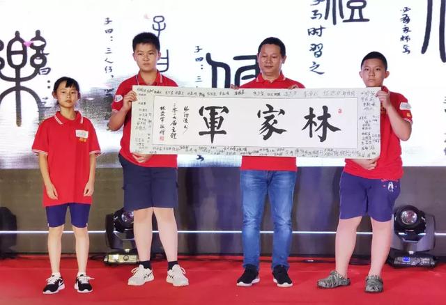 成都叛逆期教育學(xué)校(專門教育叛逆孩子的學(xué)校)