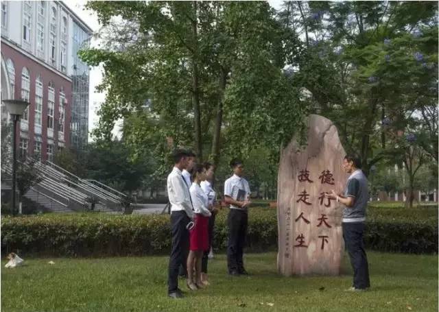 成都醫(yī)學(xué)高等?？茖W(xué)校(成都醫(yī)學(xué)高等?？茖W(xué)校錄取分?jǐn)?shù)線)