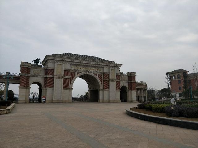 四川成都天府航空學院怎么樣(成都天府新區(qū)航空旅游職業(yè)學院)