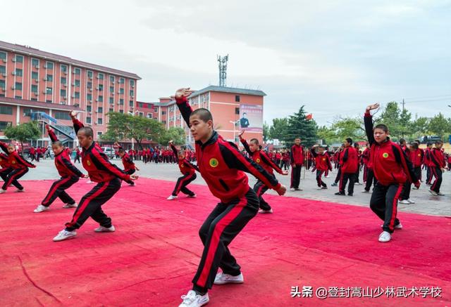 軍事化管理封閉式學(xué)校初中(長(zhǎng)沙軍事化管理封閉式學(xué)校初中)